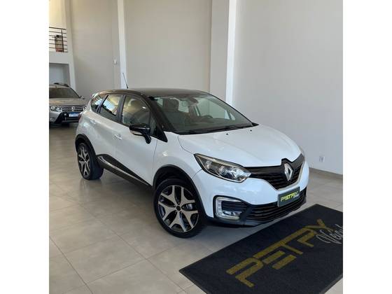 RENAULT CAPTUR 1.6 16V SCE FLEX INTENSE X-TRONIC RENAULT CAPTUR 1.6 16V SCE FLEX INTENSE X-TRONIC